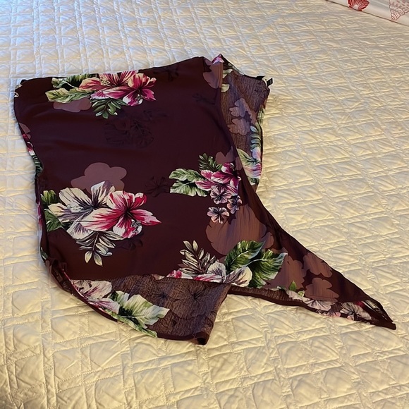 Hawaiian Floral Kimono Medium - Picture 10 of 11